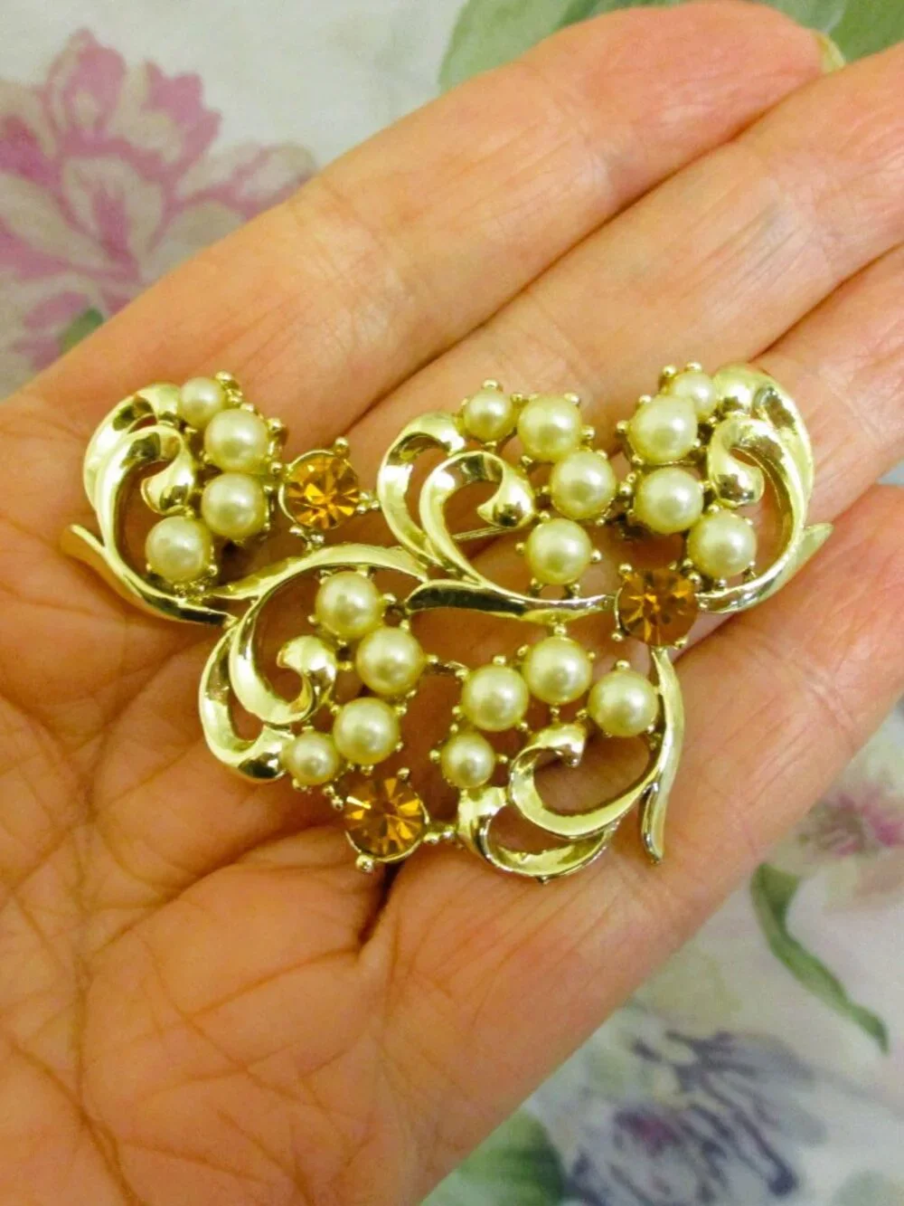 Vintage ART NOUVEAU Brooch: Goldenrod Rhinestone Pearl Swirl, Gold Plate